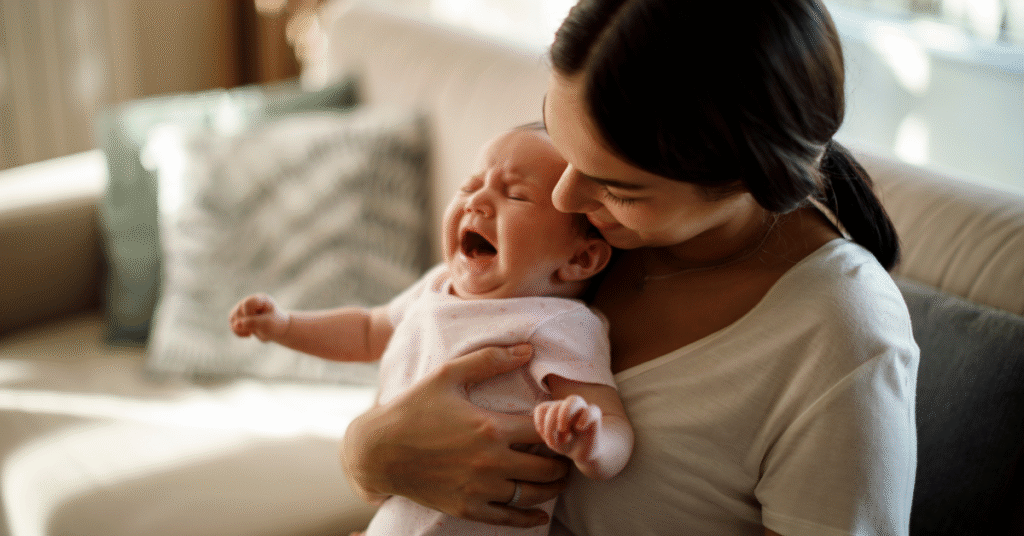 Quando Procurar um Pediatra para Refluxo e Cólicas em Bebês